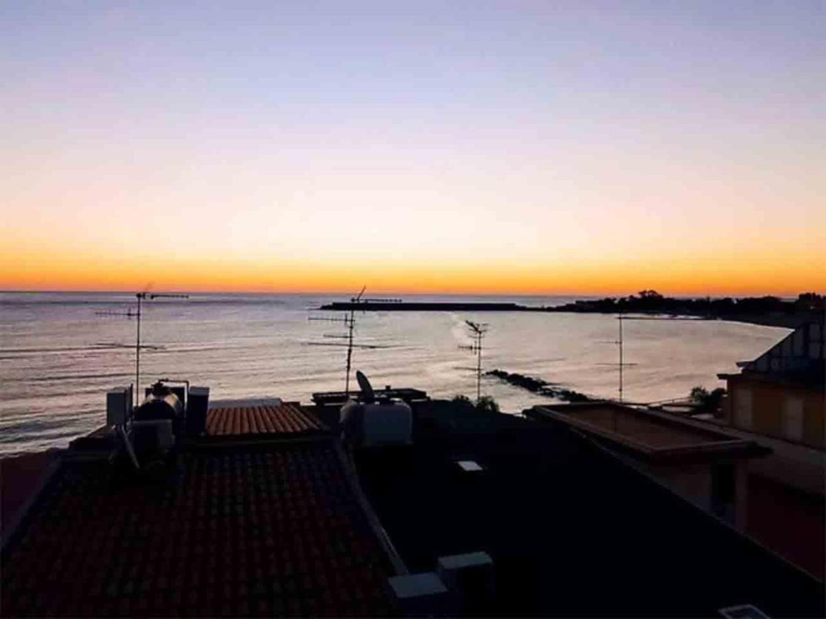 Naxos 101 Apartment A Due Passi Dal Mare Giardini Naxos Exteriér fotografie
